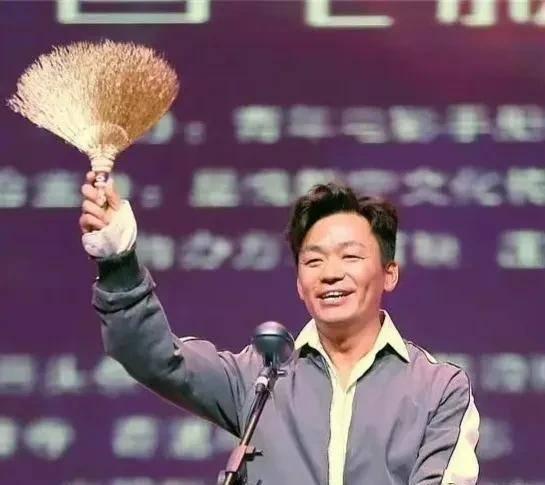 娱乐圈爆料小料,揭秘明星背后的惊人真相！